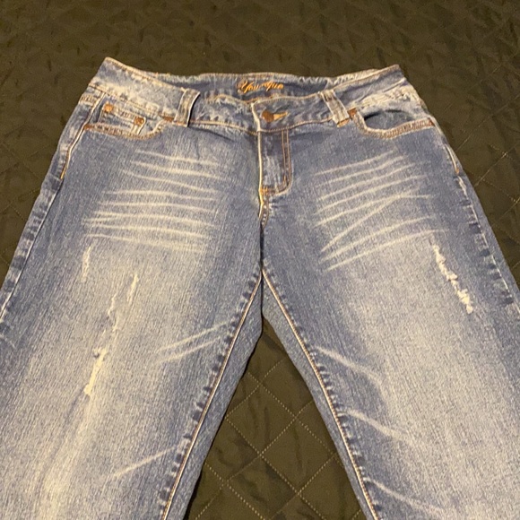 Younique, size 13 - Picture 5 of 8